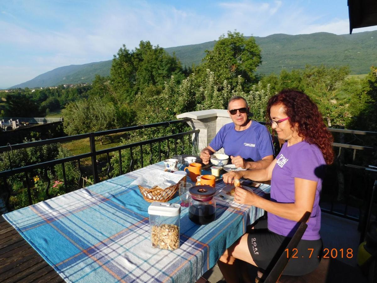 Chez Nous. B & B Bassy Zewnętrze zdjęcie